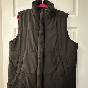 SO Women's Black Puffer Vest